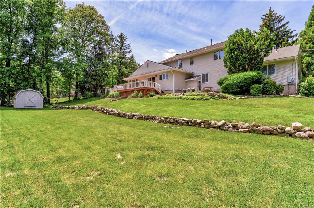 7 Hillside Drive - Photo 1