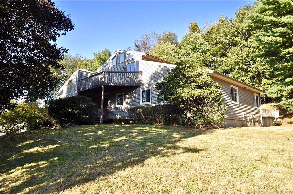 213 Waters Edge - Photo 1