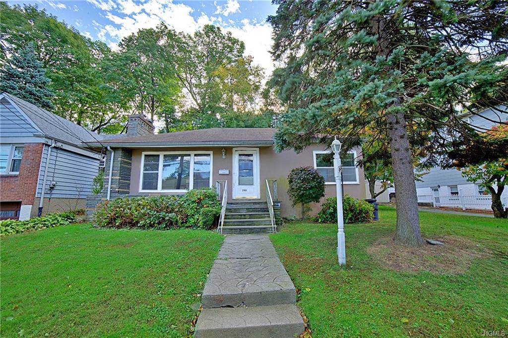 200 Cook Avenue - Photo 1