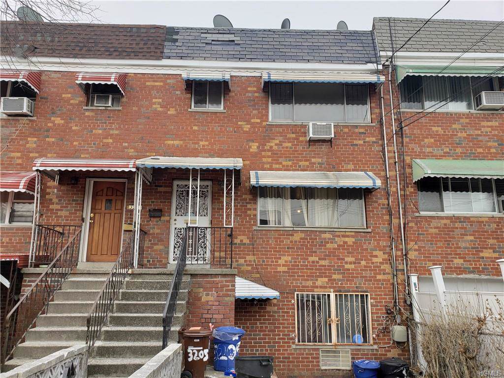 3205 Bruner Avenue - Photo 1