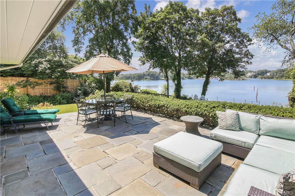 66 Island Drive - Photo 1