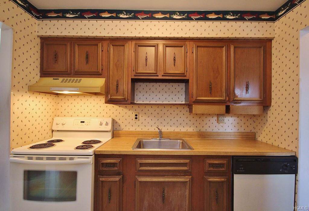 129 Main Street - Photo 1