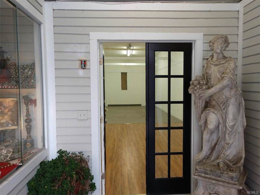 37 Broadway - Photo 1