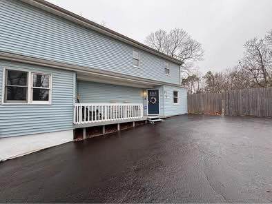 26 Pineoaks Place - Photo 1