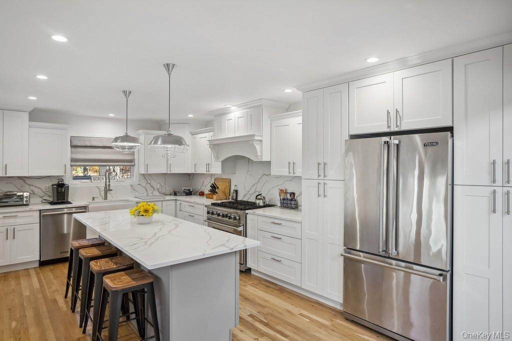 18 Park Circle - Photo 1