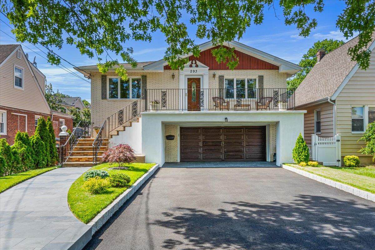 293 85 Avenue - Photo 1