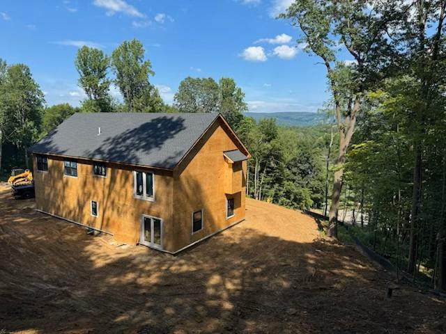 14 Foxwood Terrace - Photo 1