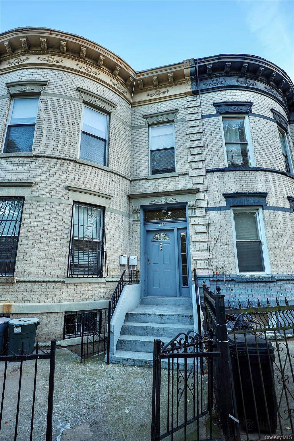432 Jamaica Avenue - Photo 1