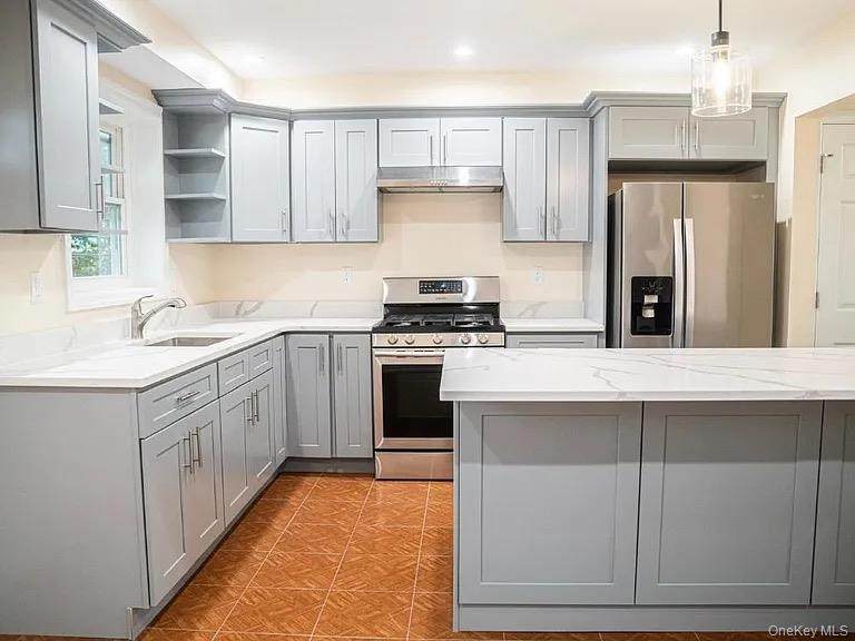 2723 Colden Avenue - Photo 1