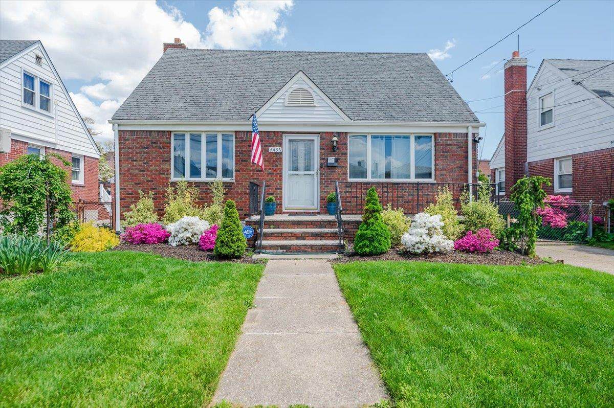 94-39 238th Street - Photo 1