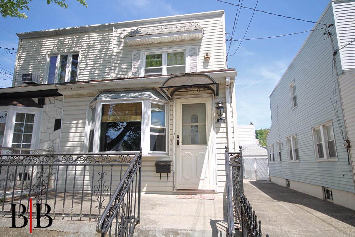5503 Avenue M - Photo 1