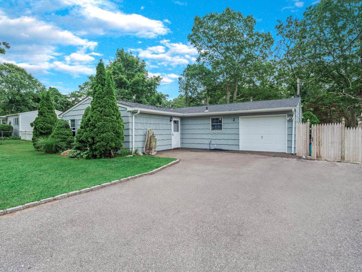 2 Pinetop Drive - Photo 1