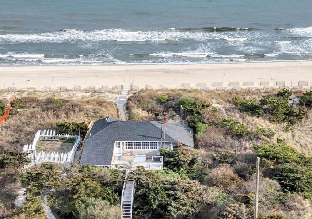 234 Dune Road - Photo 1