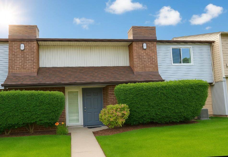 79 Pointe Circle - Photo 1