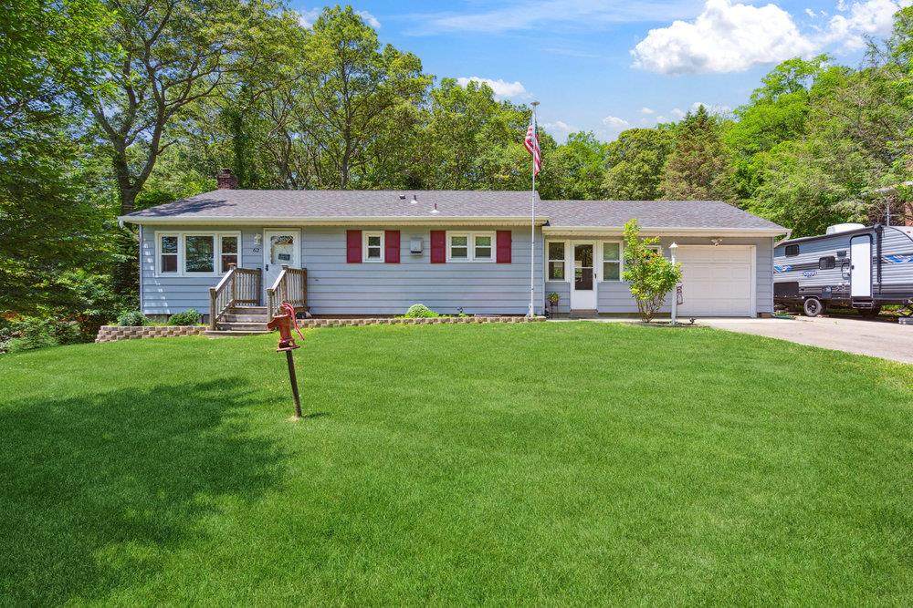 62 Hempstead Drive - Photo 1