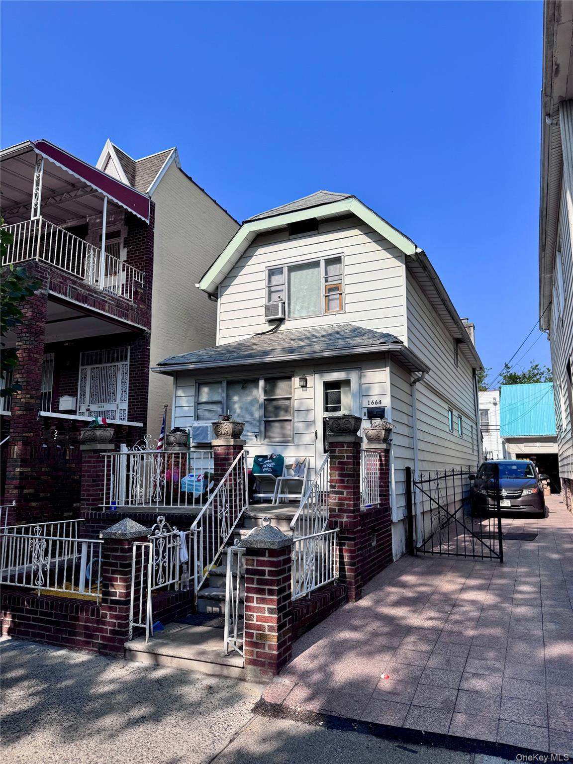 1664 West 8th Street - Photo 1