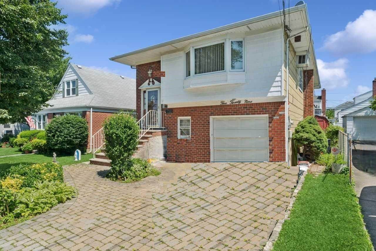 529 8th Avenue - Photo 1