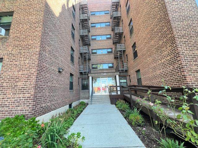 73-03 Bell Boulevard - Photo 1