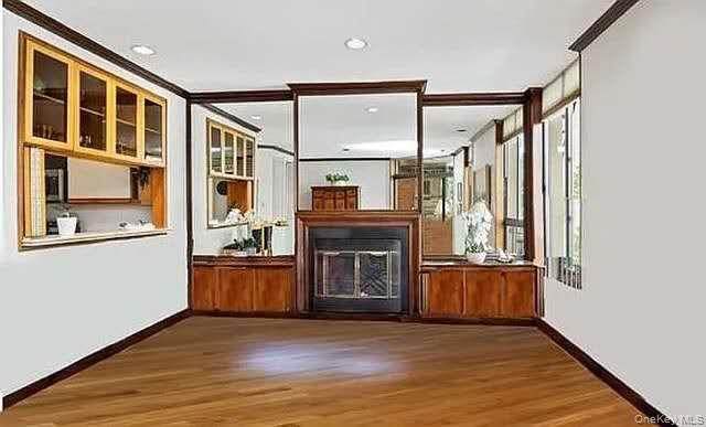 8 65th Street - Photo 1