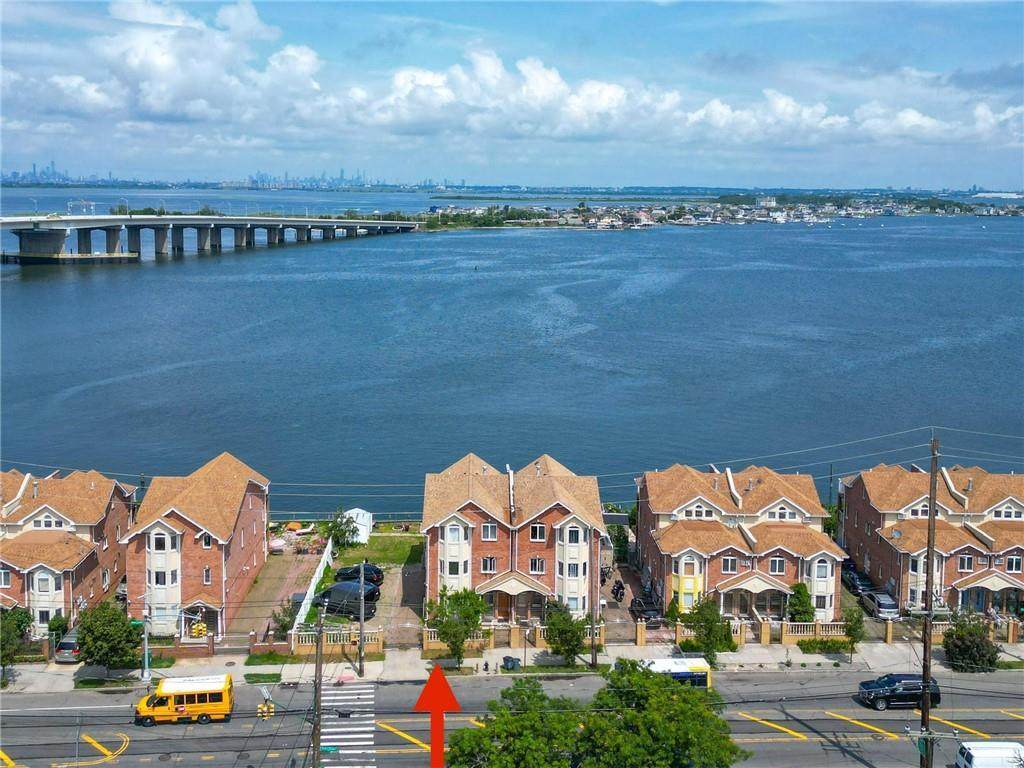 8918 Beach Channel Drive - Photo 1