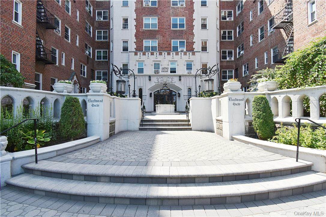 60 Broad Street - Photo 1