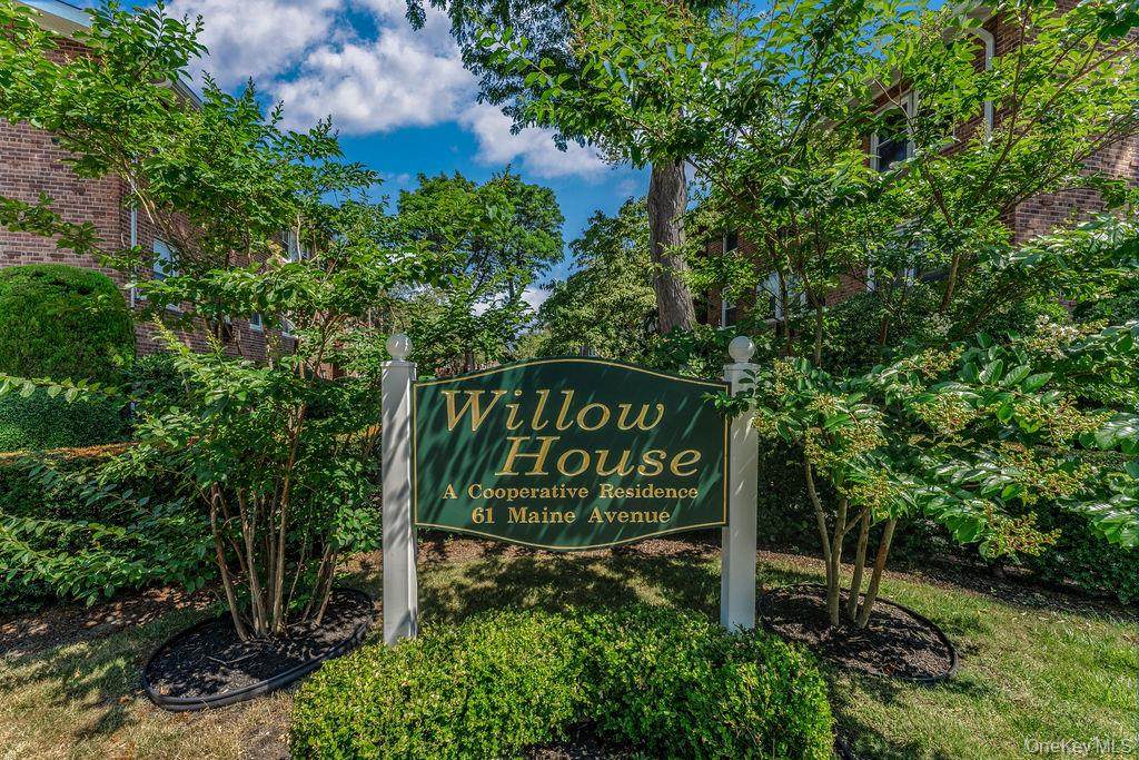 61 Maine Avenue - Photo 1