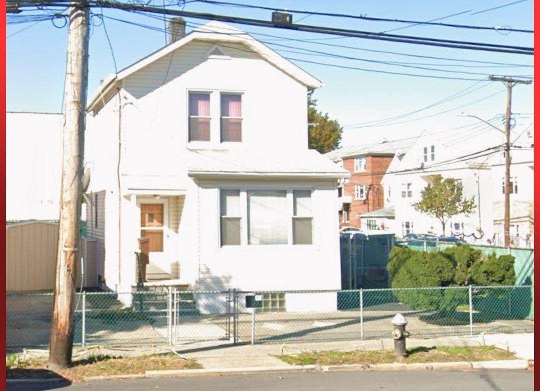 3175 Layton Avenue - Photo 1