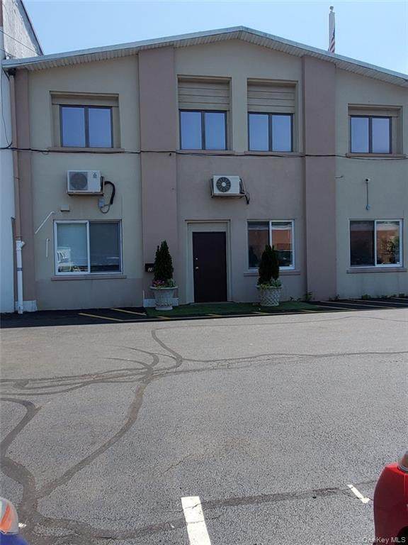 4-6 Dexter Plaza - Photo 1