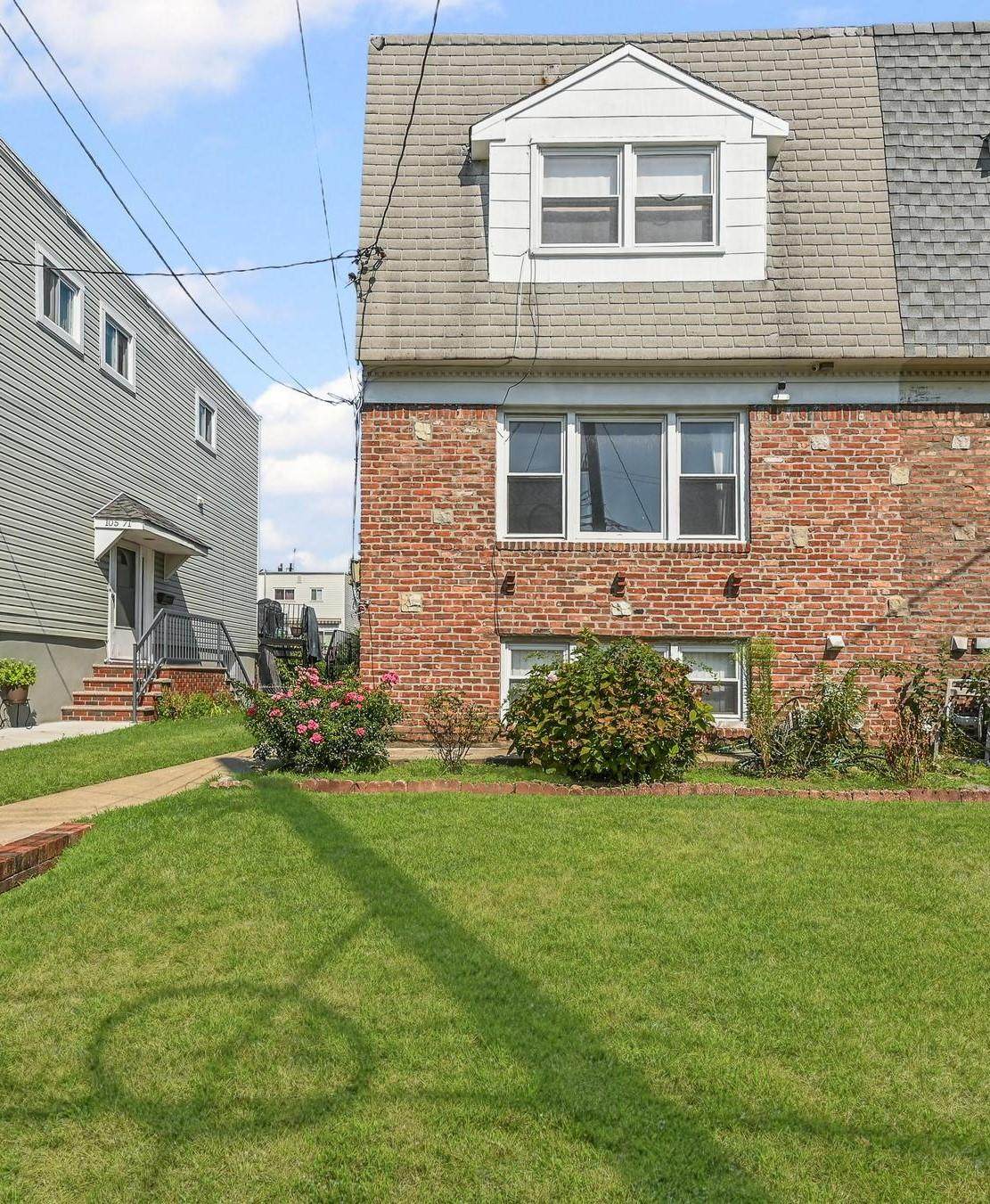 10573 Avenue L - Photo 1