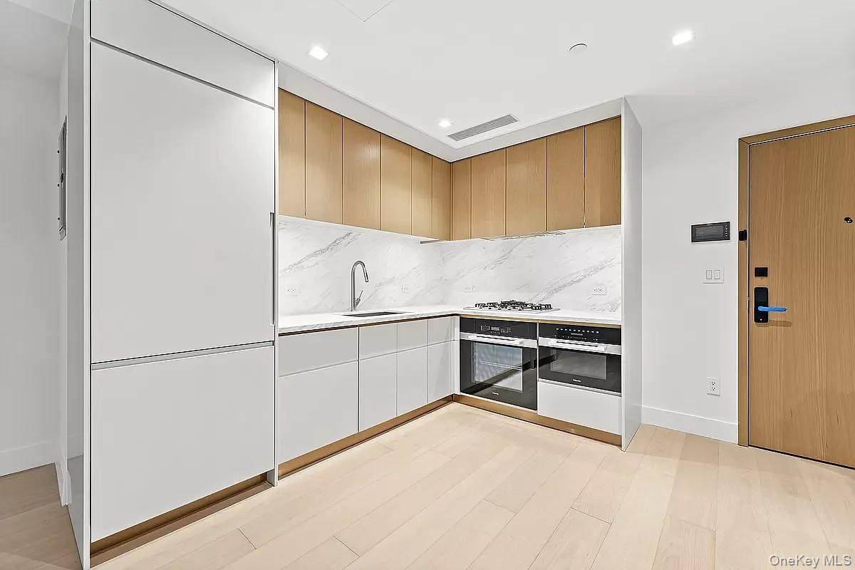 208 Delancey Street - Photo 1