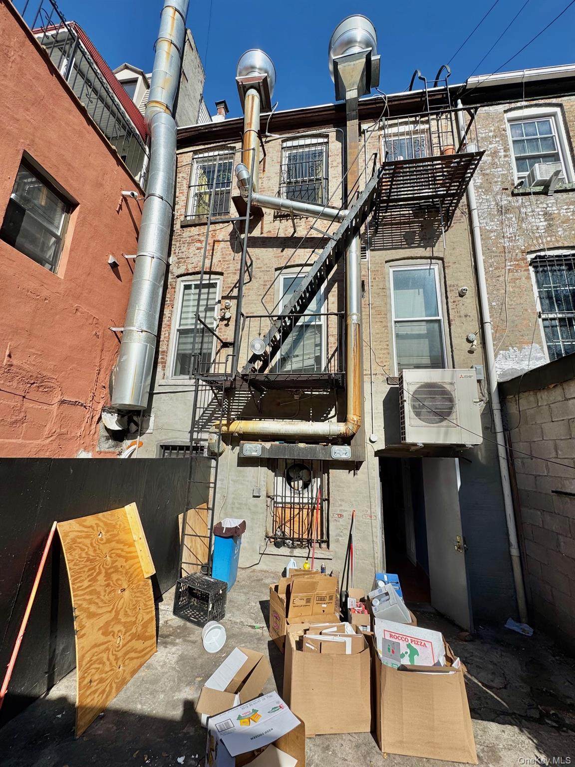 330 Halsey Street - Photo 1