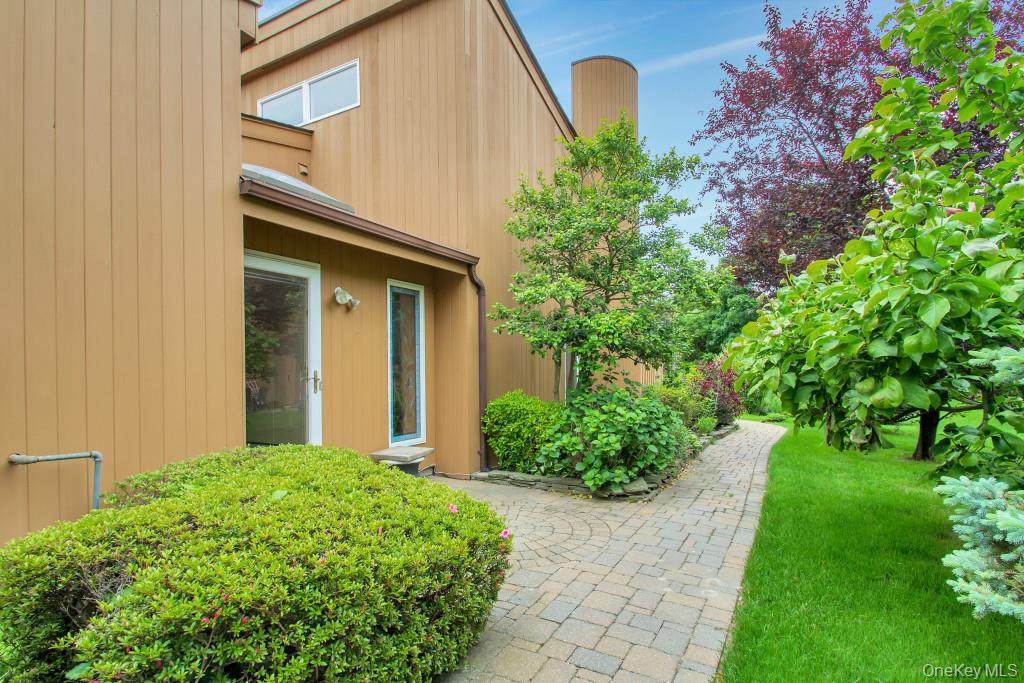 84 Kristin Lane - Photo 1