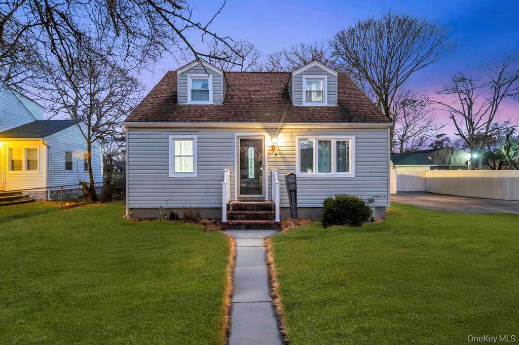 39 Andrews Avenue - Photo 1