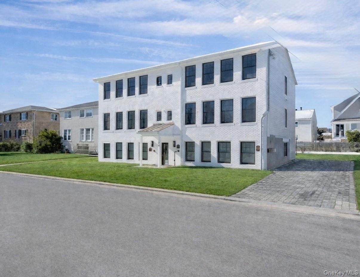 74 Nelson Avenue - Photo 1