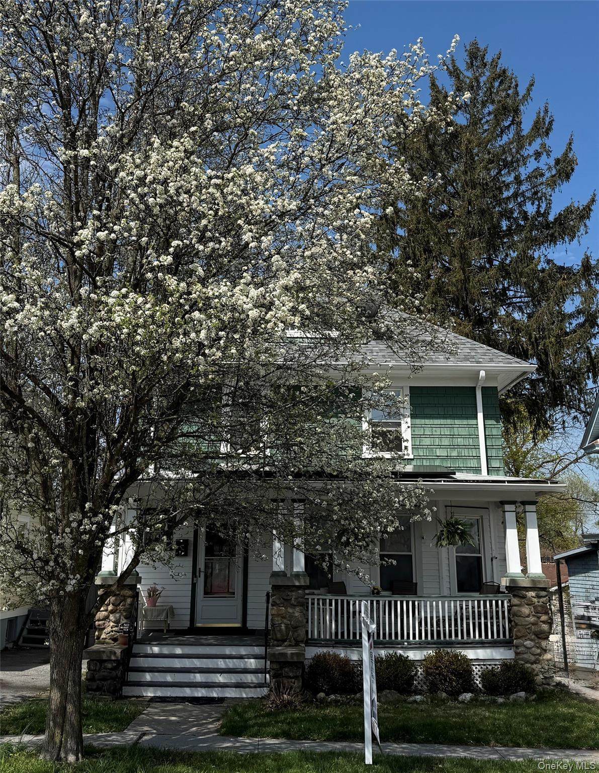 17 Streit Avenue - Photo 1