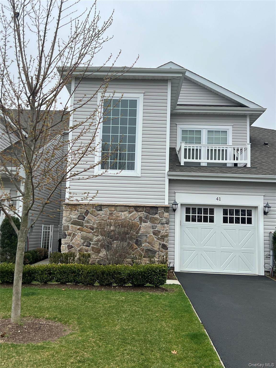 41 Greentree Court - Photo 1