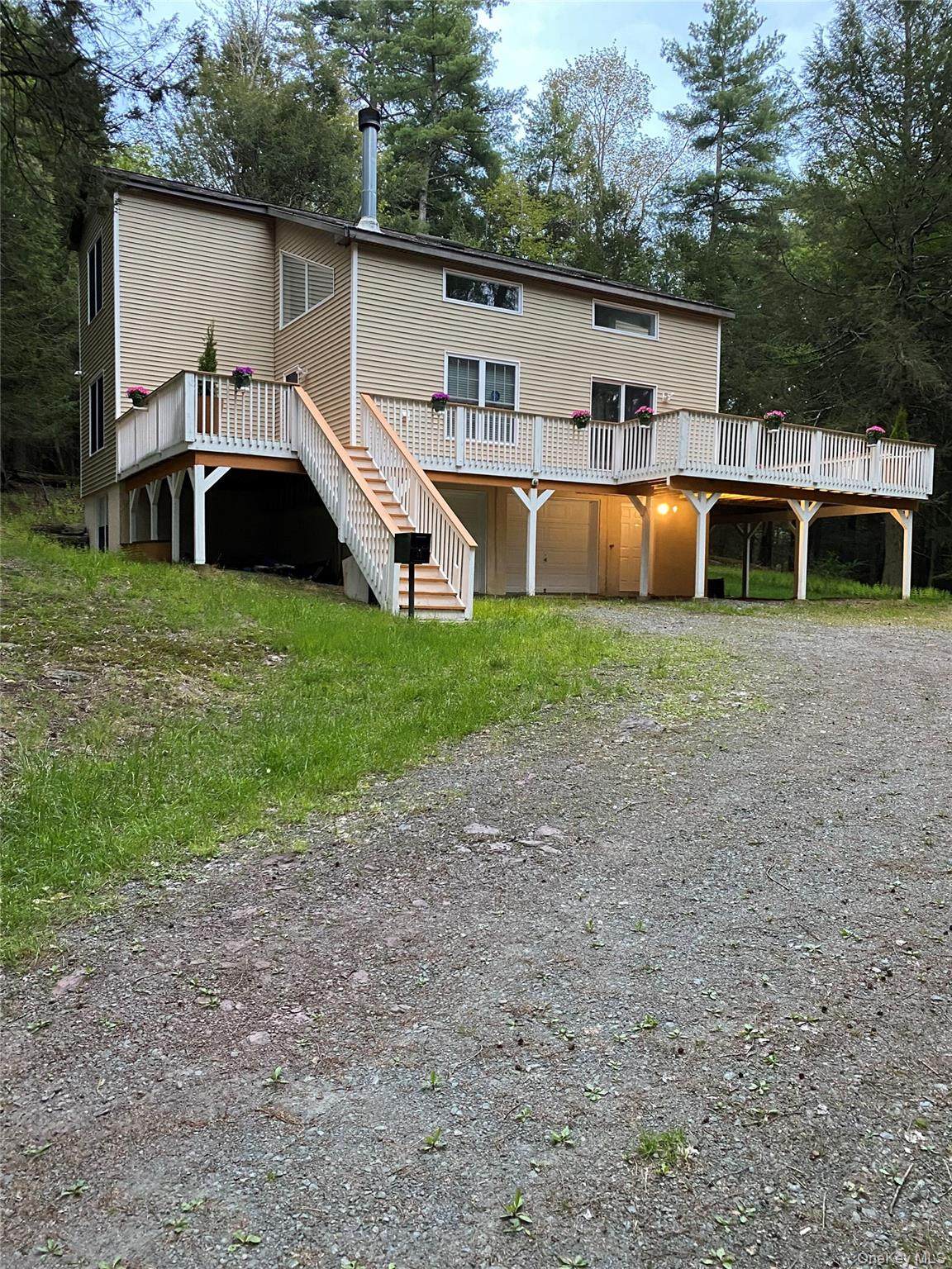 44 Lester Lane - Photo 1