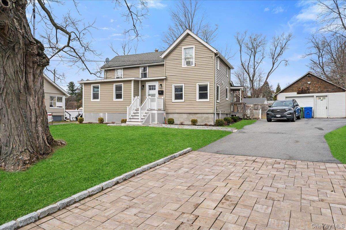 24 Rockwell Avenue - Photo 1