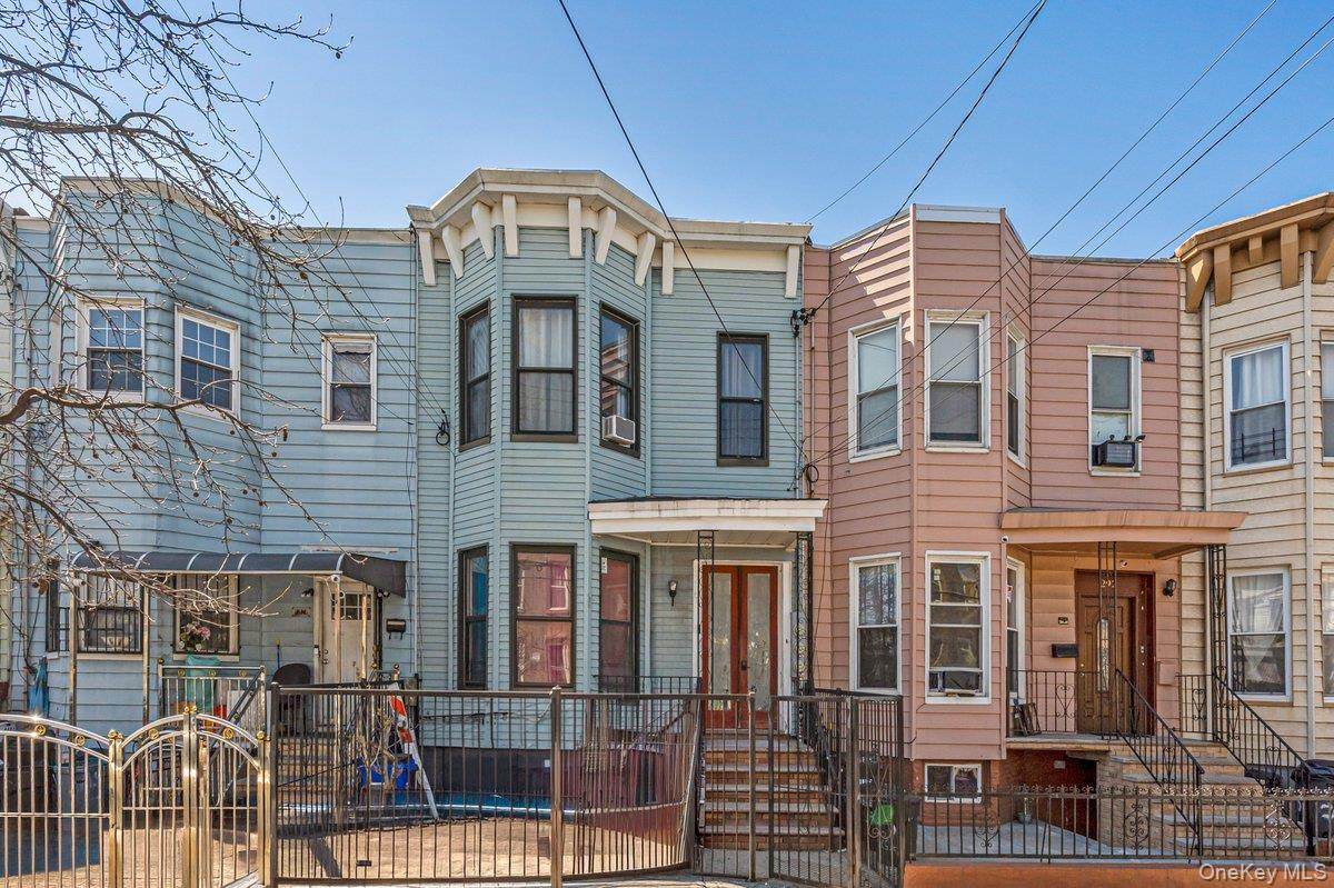 294 Autumn Avenue - Photo 1