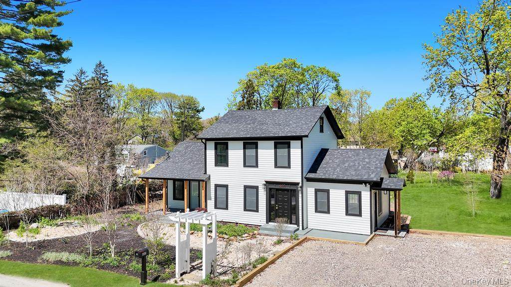485 Long Island Avenue - Photo 1