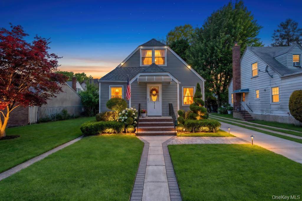 8726 249th Street - Photo 1
