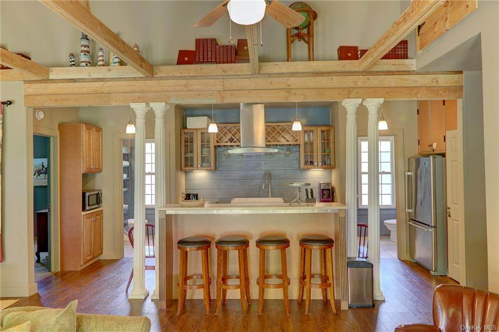 18 Stagecoach Lane - Photo 1