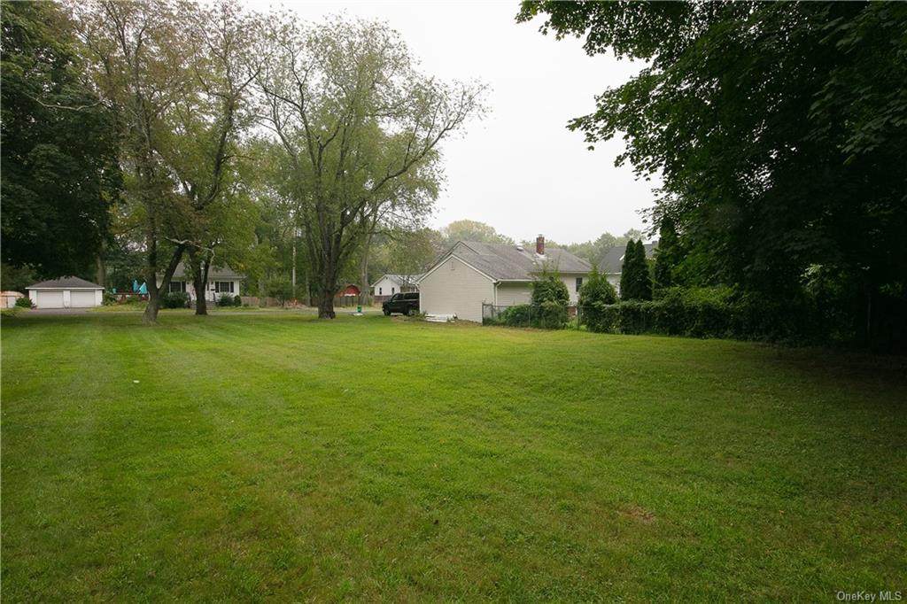 40 Grand Avenue - Photo 1