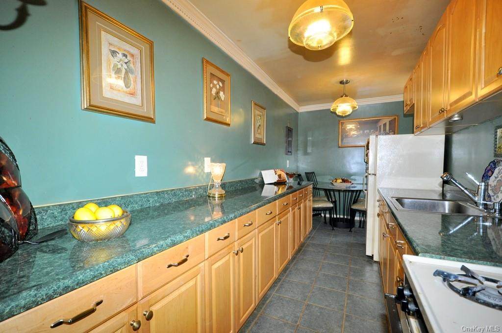 501 Riverdale Avenue - Photo 1