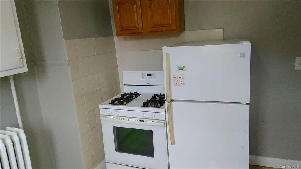 2 Elinor Place - Photo 1