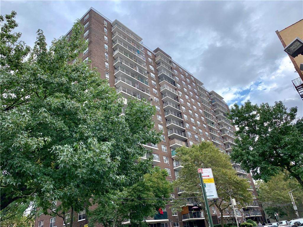 2550 Olinville Avenue - Photo 1
