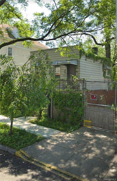 639A Leland Avenue - Photo 1