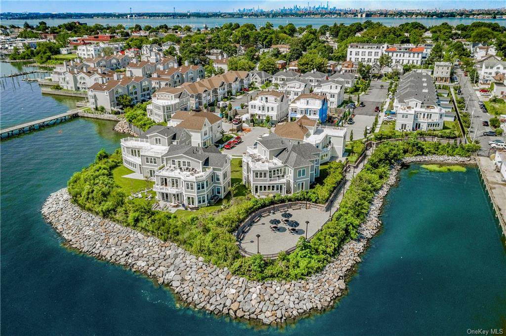 35 Island Point - Photo 1