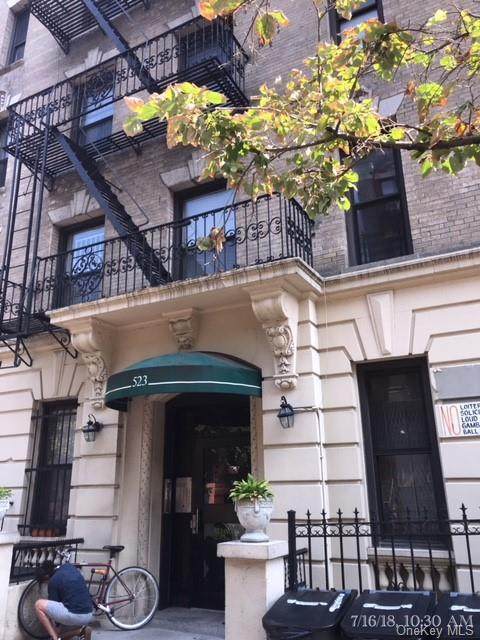 523 143rd Street - Photo 1