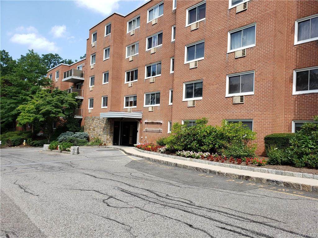 370 Central Park Avenue - Photo 1